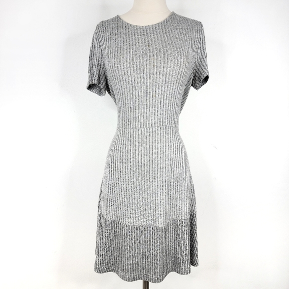 GAP Gray Flattering Dress - Picture 1 of 4